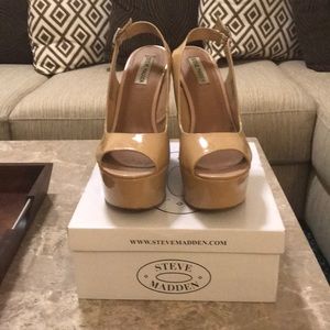Steve Madden Platform Wedge size 10